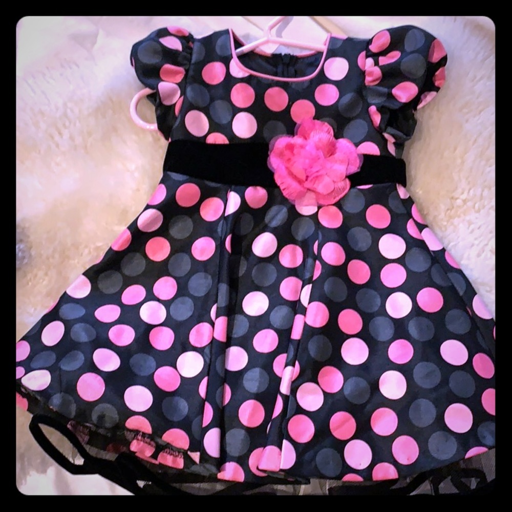 Baby’s Polka dot party dress
